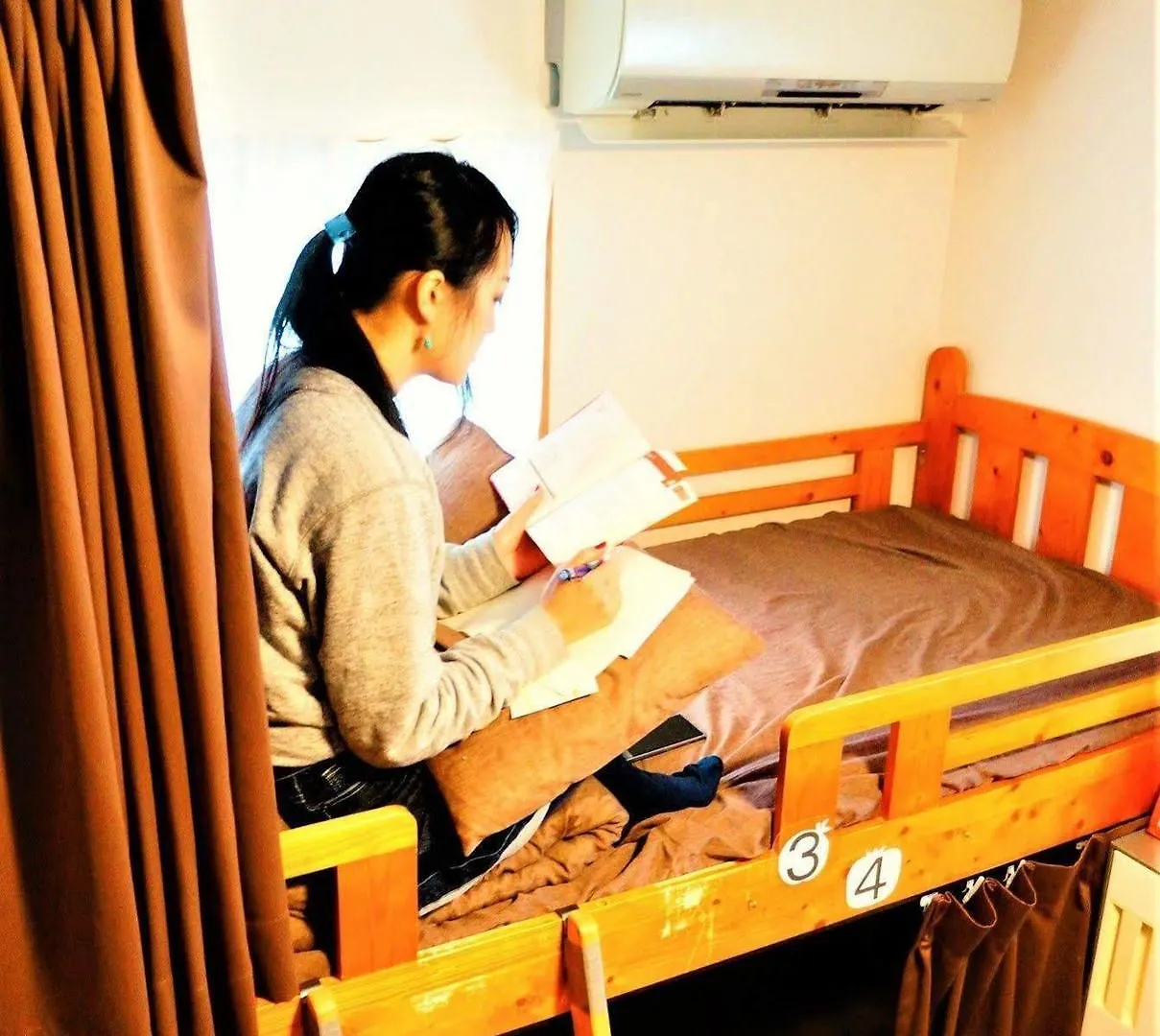 Osaka Tomato House Female Shared Dorm Room 
